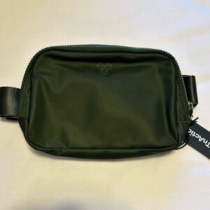 Aritzia TnAction waist/crossbody bag